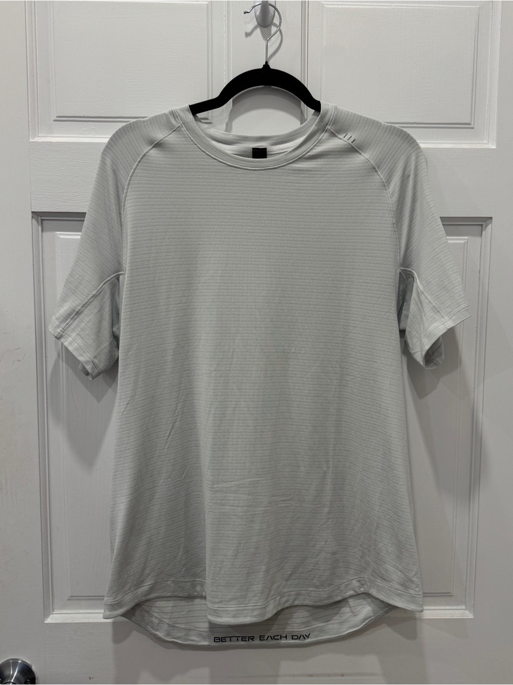 Lululemon Drysense Better Each Day Gray Short Sleeve Training Shirt Men’s Large